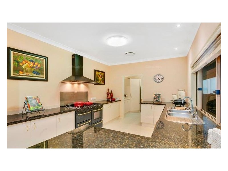 32 Leyshon Court, Bonogin QLD 4213