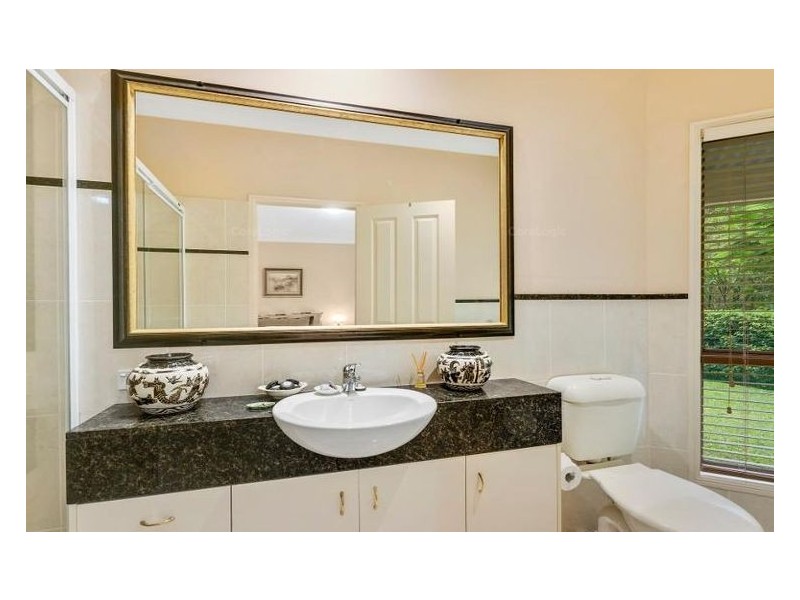 32 Leyshon Court, Bonogin QLD 4213