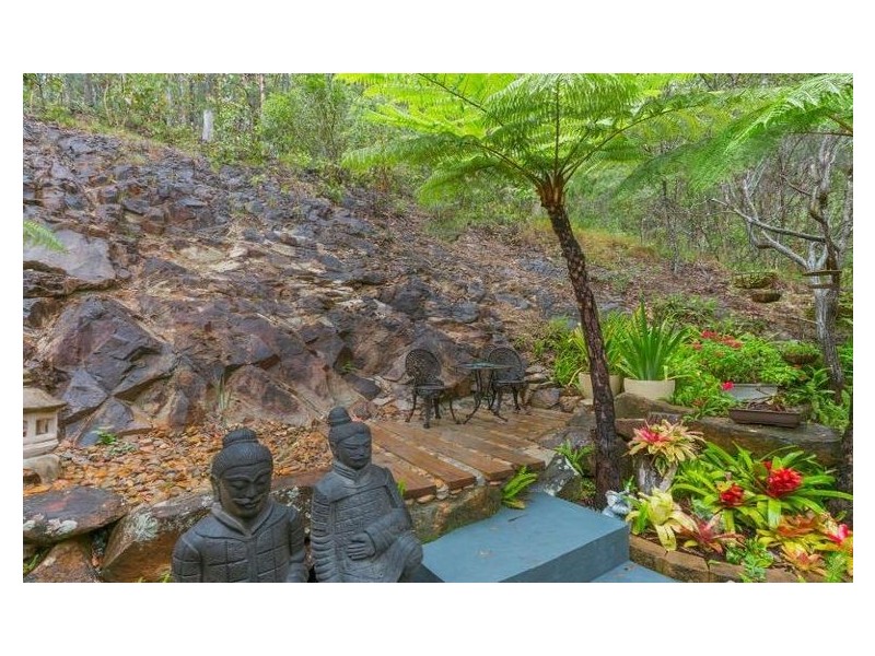 32 Leyshon Court, Bonogin QLD 4213