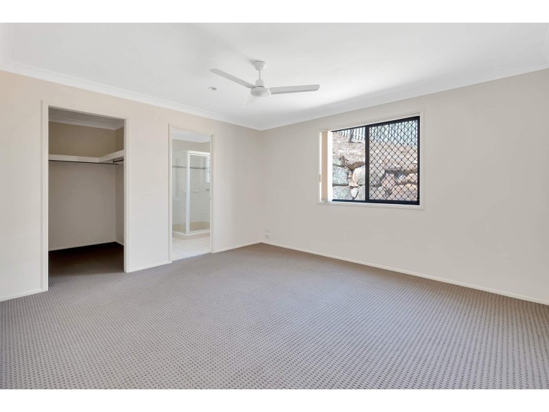 10 Bidwill Court, Elanora QLD 4221