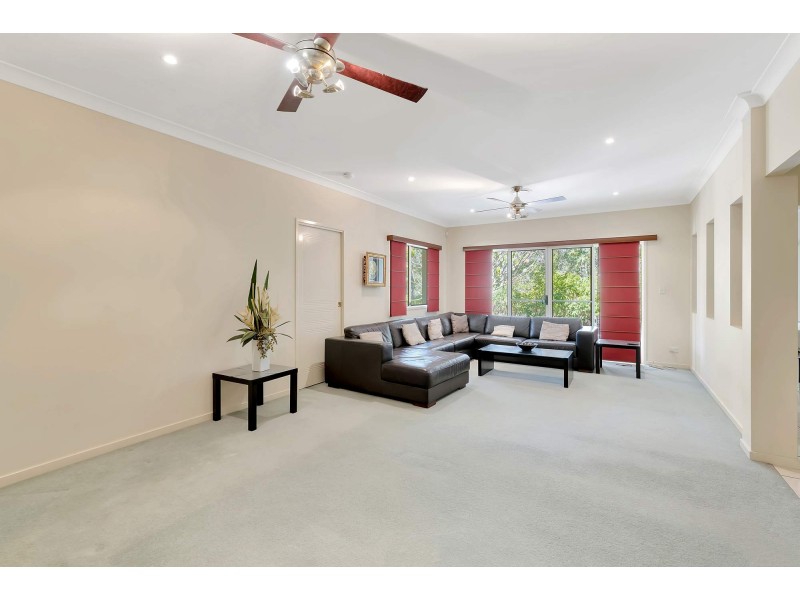 12 Meridien Avenue, Varsity Lakes QLD 4227