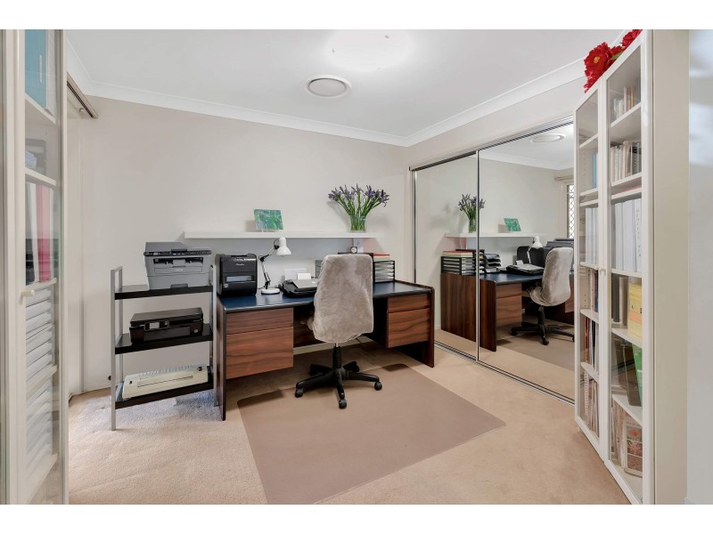 33 Cowell Drive, Burleigh Heads QLD 4220