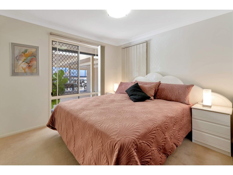 33 Cowell Drive, Burleigh Heads QLD 4220