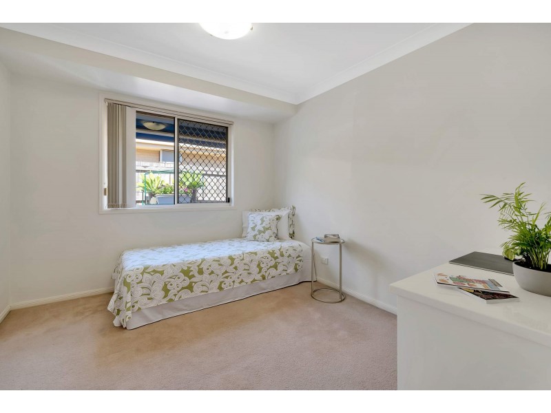 33 Cowell Drive, Burleigh Heads QLD 4220