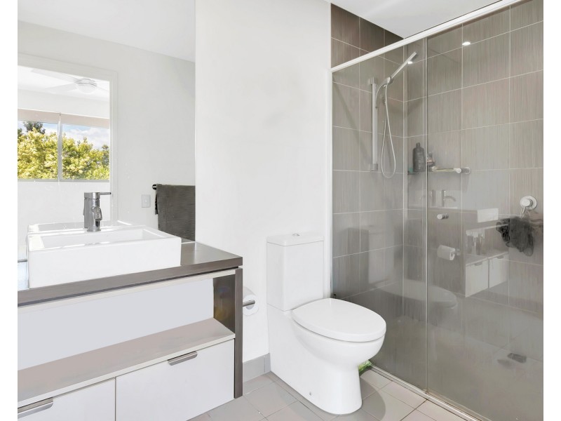 108/60 Riverwalk Avenue, Robina QLD 4226