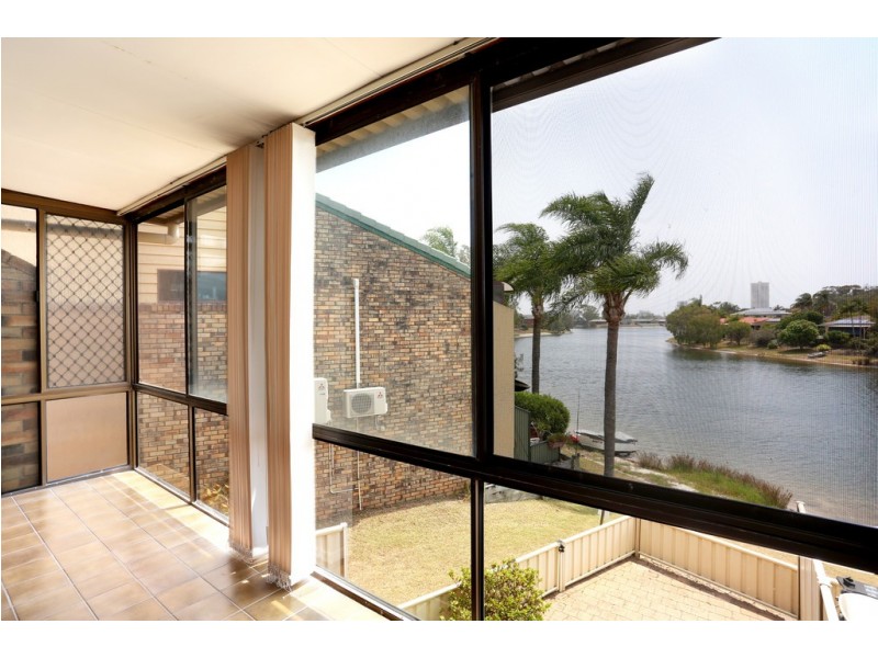 5/28 Dunlin Drive, Burleigh Waters QLD 4220