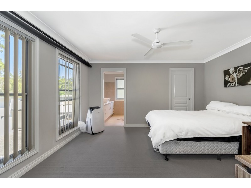 2/13 Andromeda Parade, Robina QLD 4226
