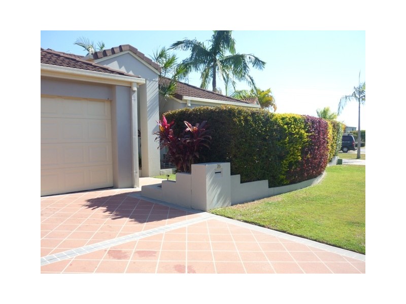 26 Cedarwood Ct, Robina QLD 4226