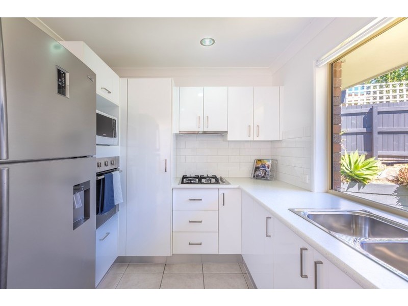 2/18 Cabot Court, Merrimac QLD 4226