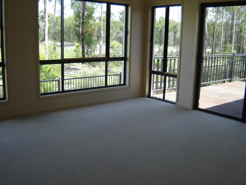 2 Kodiak Drive, Varsity Lakes QLD 4227