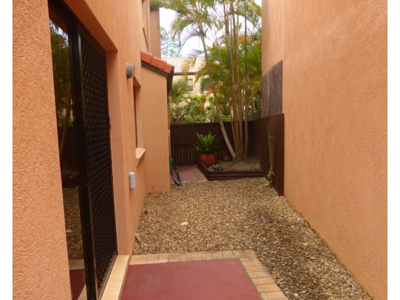 7/14 Gammon Drive, Varsity Lakes QLD 4227