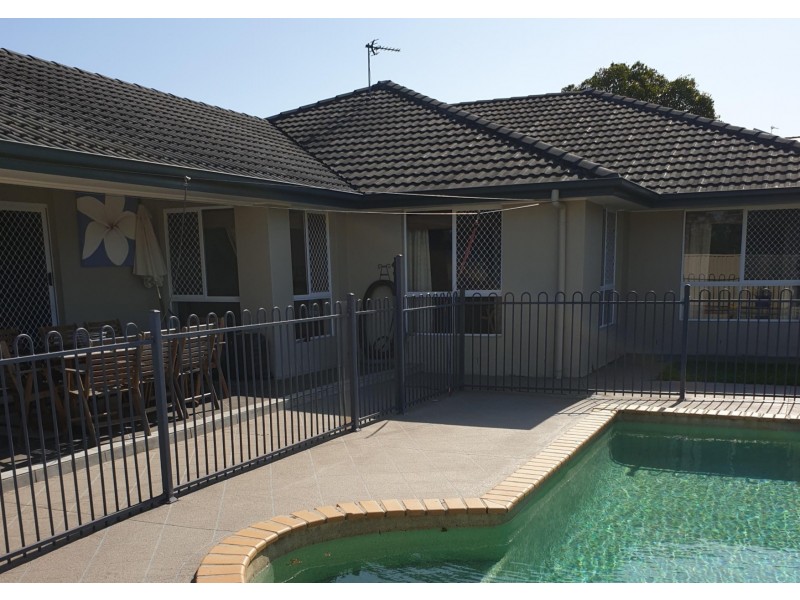 16 Leopardwood Cct, Robina QLD 4226