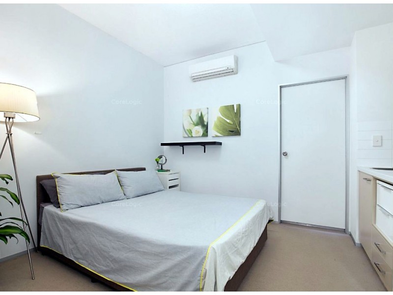 304/77 Jurgens Street, Woolloongabba QLD 4102