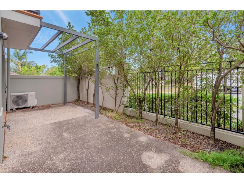 1/2 North Shore Ave, Varsity Lakes QLD 4227