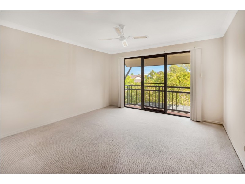 1/2 North Shore Ave, Varsity Lakes QLD 4227