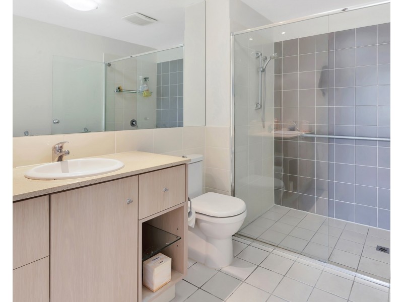 19/64 Riverwalk Avenue, Robina QLD 4226