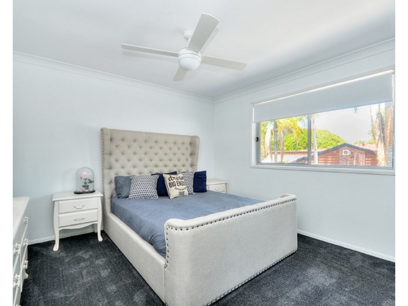 15 Homebush Drive, Robina QLD 4226