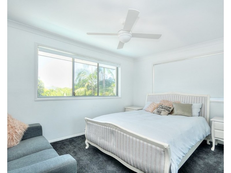 15 Homebush Drive, Robina QLD 4226