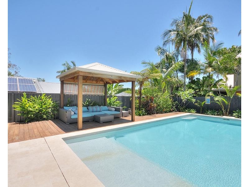 15 Homebush Drive, Robina QLD 4226