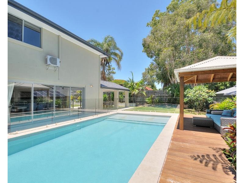 15 Homebush Drive, Robina QLD 4226