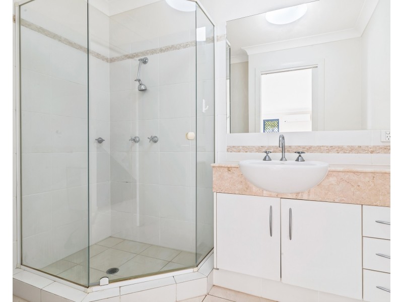 3/11 Azzurra Drive, Varsity Lakes QLD 4227
