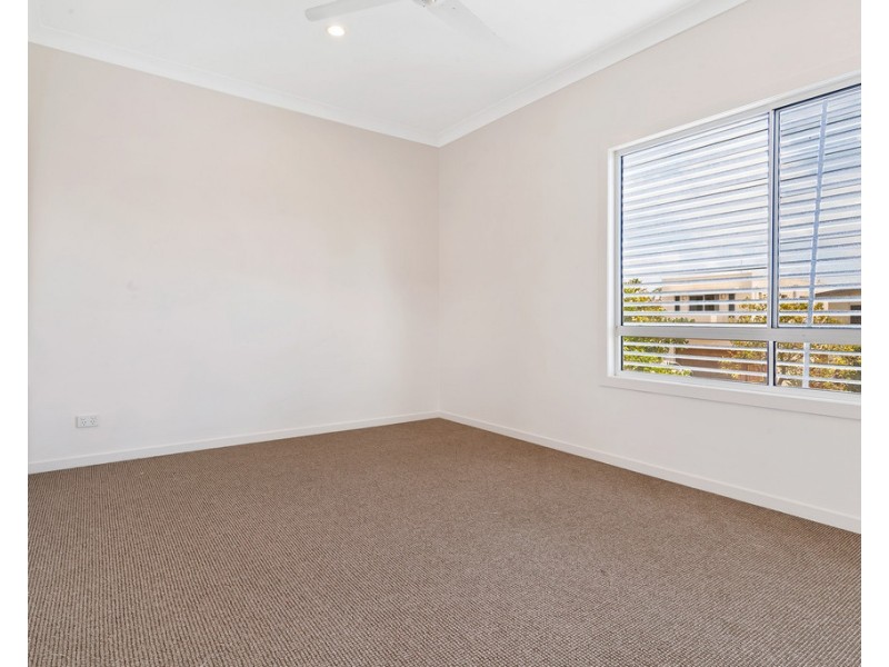3/11 Azzurra Drive, Varsity Lakes QLD 4227