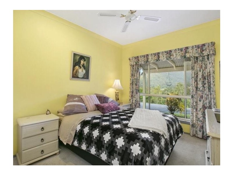 539 Bonogin Road, Bonogin QLD 4213