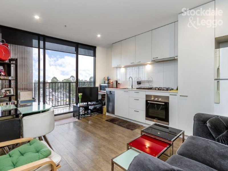 811/39 Kingsway, Glen Waverley VIC 3150