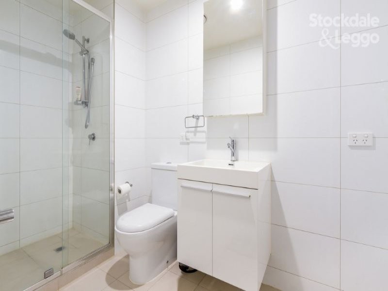 811/39 Kingsway, Glen Waverley VIC 3150