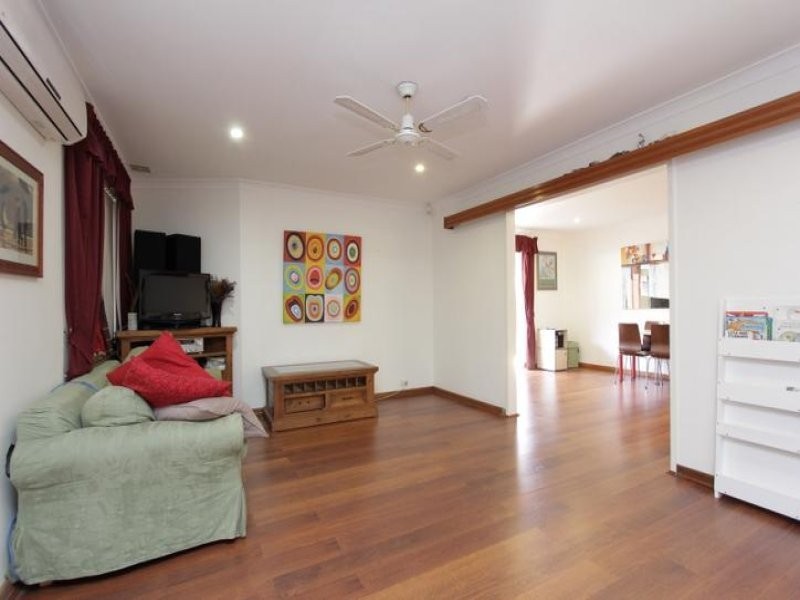 109 Manning Road, Manning WA 6152