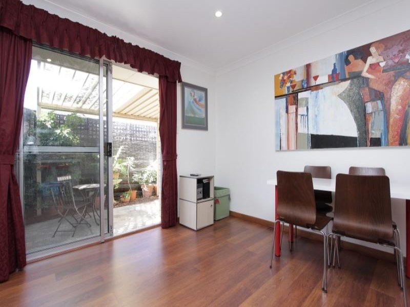 109 Manning Road, Manning WA 6152