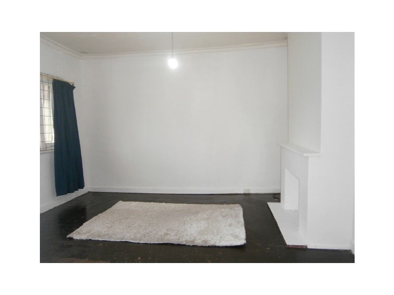 318 Railway Parade, East Cannington WA 6107