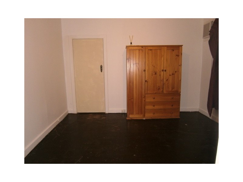 318 Railway Parade, East Cannington WA 6107