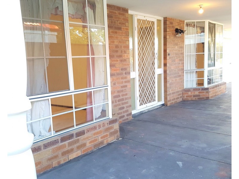 8 Millar Place, Willetton WA 6155