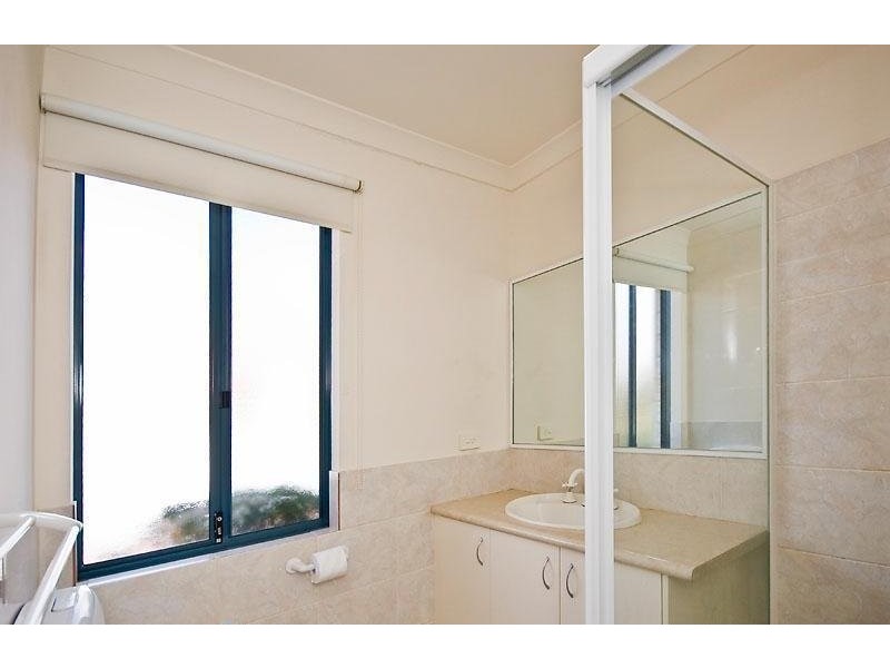 10/21 Holton Way, Cannington WA 6107