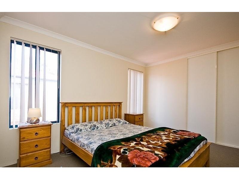 10/21 Holton Way, Cannington WA 6107