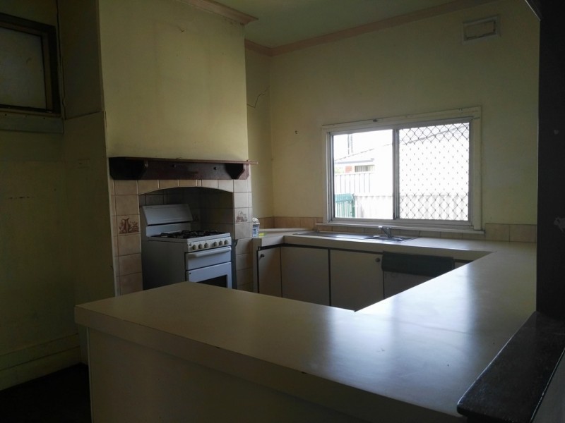 115 Mallard Way, Cannington WA 6107
