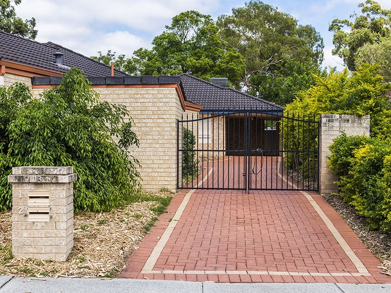 2/13 Pollock Street, Bentley WA 6102