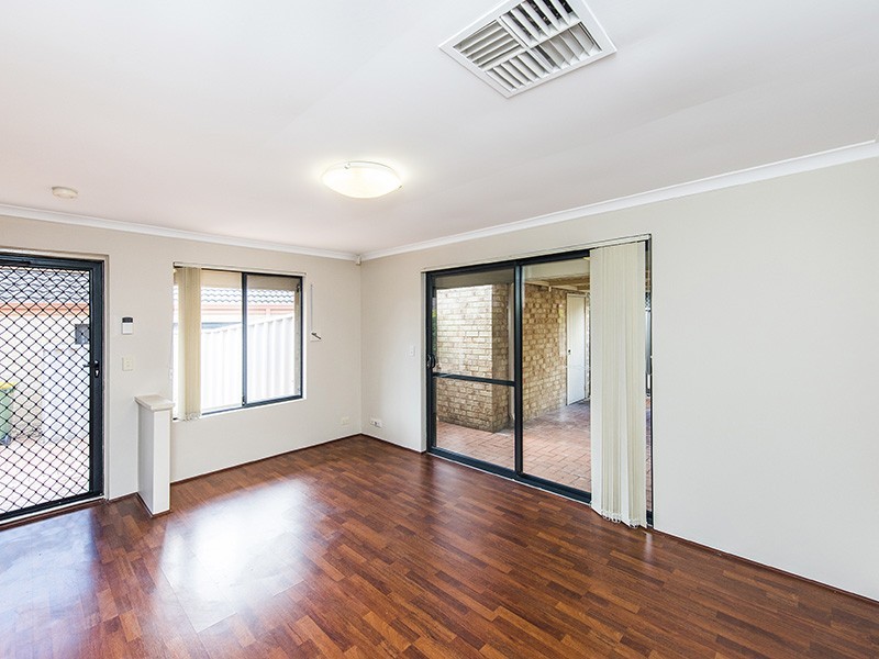 2/13 Pollock Street, Bentley WA 6102
