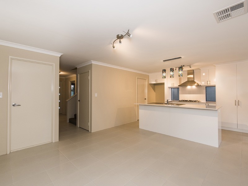 2B Rose Place, Wilson WA 6107