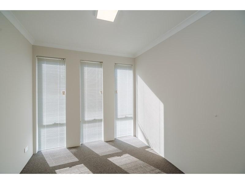 1and3/5 Barmond Road, Cannington WA 6107