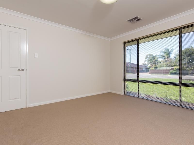 6 Yallup Place, Cannington WA 6107