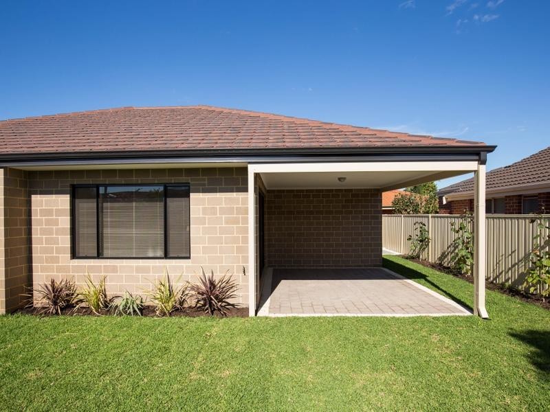 6 Yallup Place, Cannington WA 6107