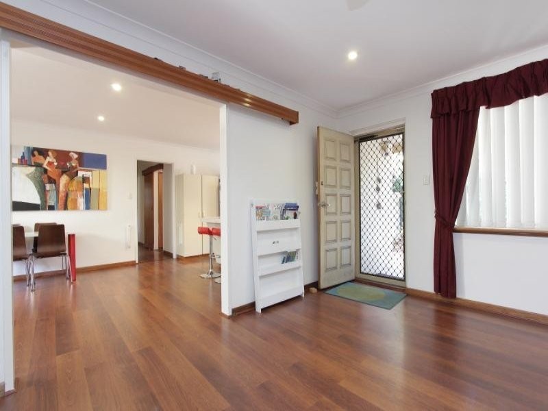 109 Manning Road, Manning WA 6152