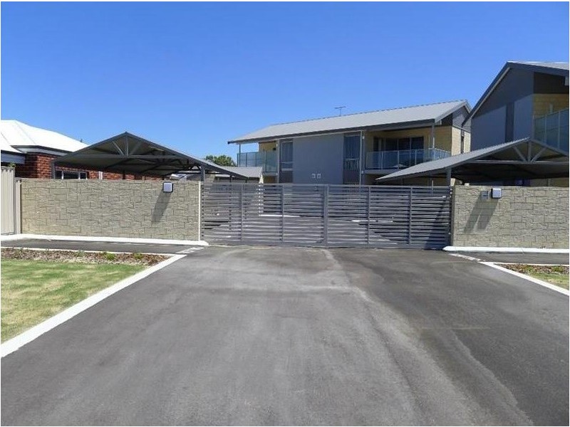 7/1 Bluebell Avenue, High Wycombe WA 6057