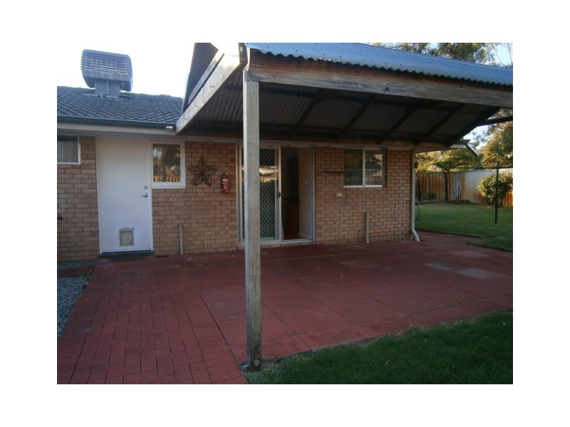 12 Boongala Close, Karawara WA 6152