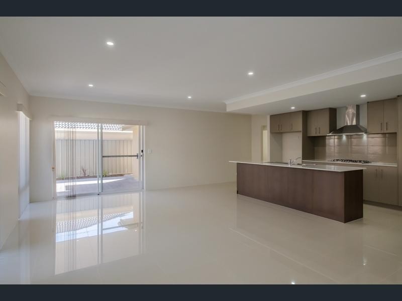 120D Thomas Street, Queens Park WA 6107