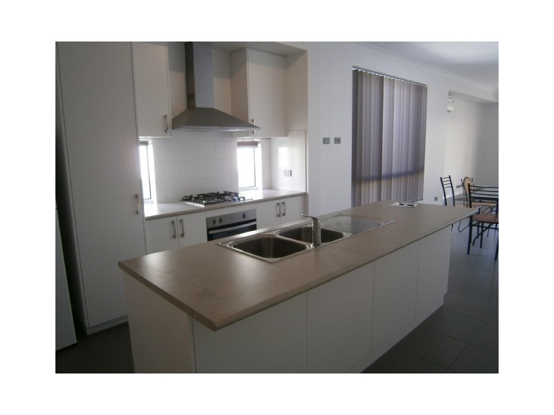 NO.28 Cedar Way, Maddington WA 6109