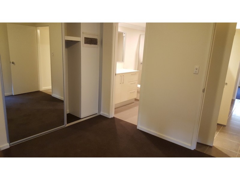 Unit 4/37 Morrison Road, Woodbridge WA 6056