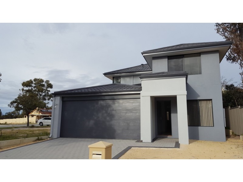 Rooms/2 Parkhill Way, Wilson WA 6107